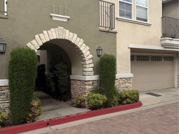 7353 Ellena w, Rancho Cucamonga, CA 91730