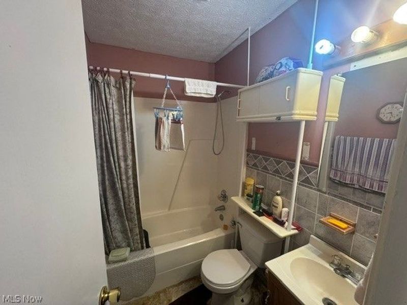 978 Elberon Avenue, Salem, OH 44460 Photo 4
