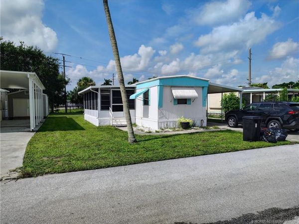 116 SE Trafalgar Terrace , Stuart, FL 34994