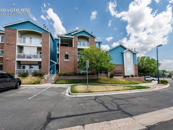 2682 S Cathay Way, Unit 301, Aurora, CO 80013
