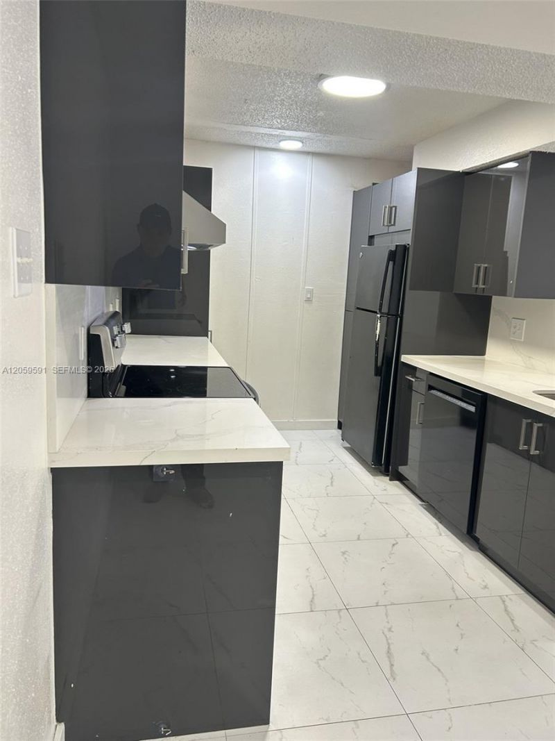 Please Call For Address, Unit 4202, Miami, FL 33196 Photo