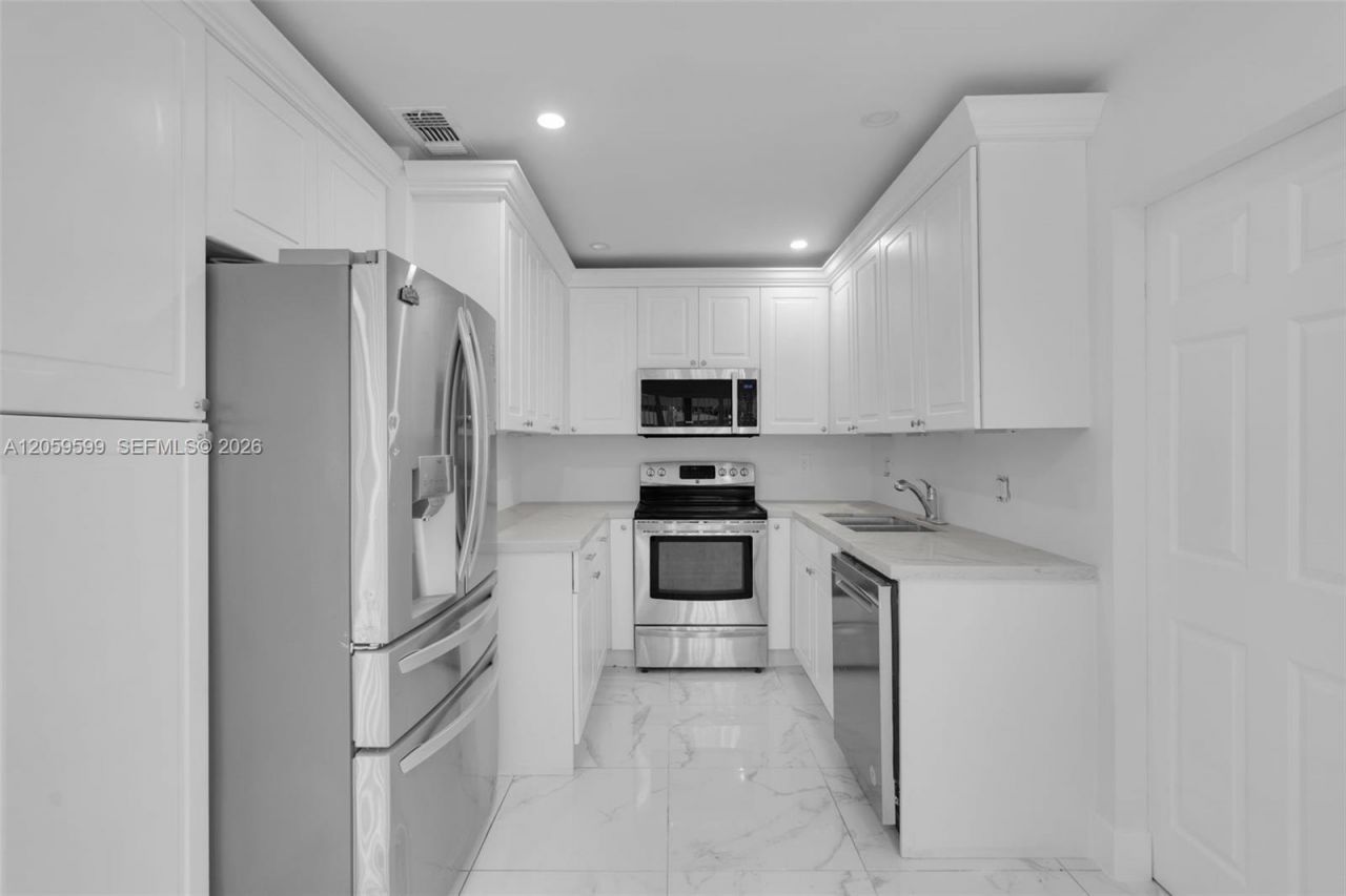 3120 SW 17th St, Fort Lauderdale, FL 33312 Photo
