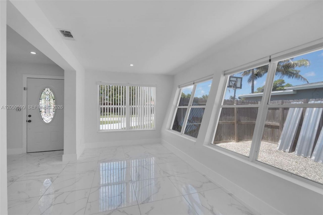 3120 SW 17th St, Fort Lauderdale, FL 33312 Photo