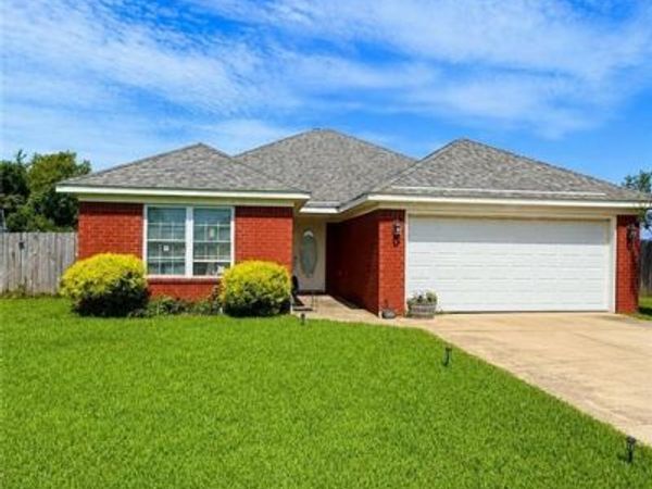 3210 Bloomington Drive, Mobile, AL 36695