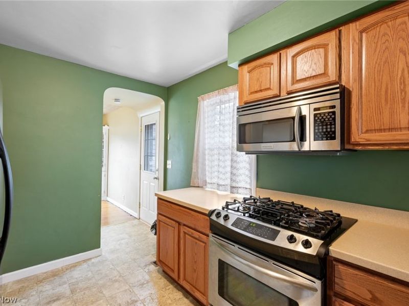 1722 39th Street NW, Canton, OH 44709 Photo 10