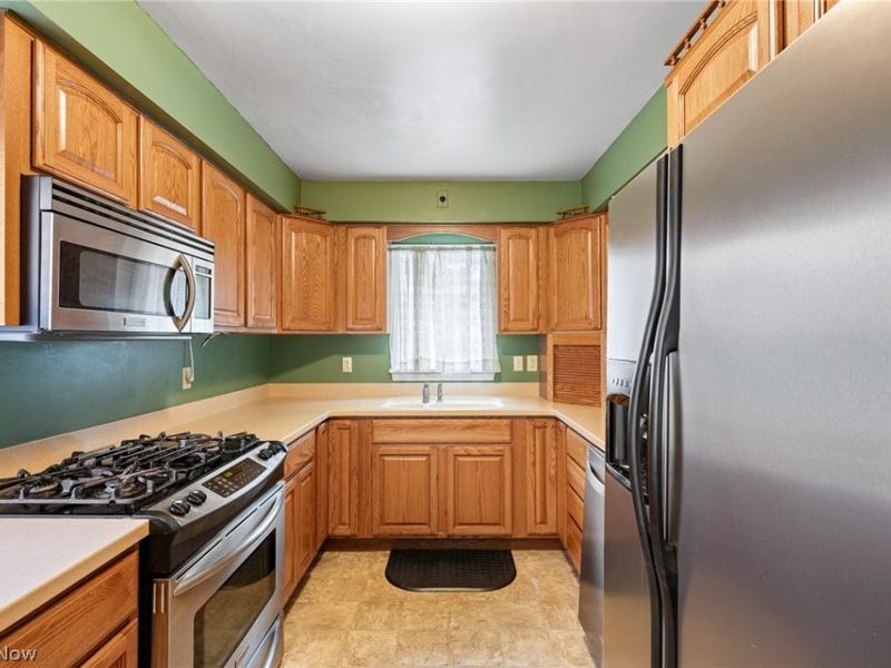 1722 39th Street NW, Canton, OH 44709 Photo 9