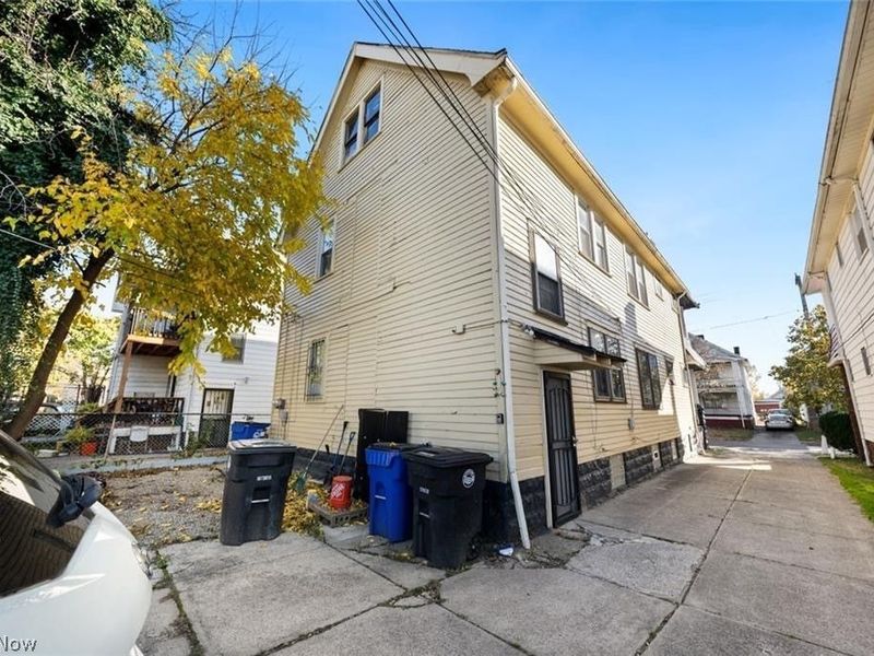 11825 Lenacrave Avenue, Cleveland, OH 44105 Photo 37