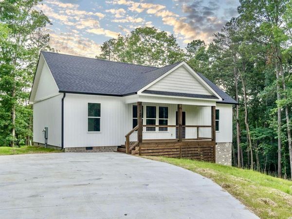 444 E Long Hollow Road, Rock Spring, GA 30739