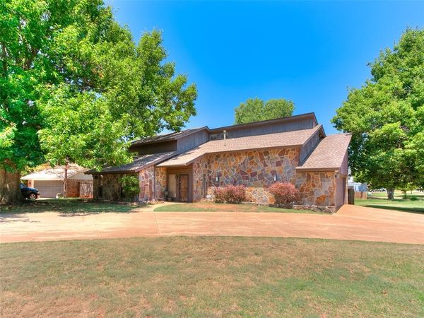 12113 Old Farm Circle, Oklahoma City, OK 73120