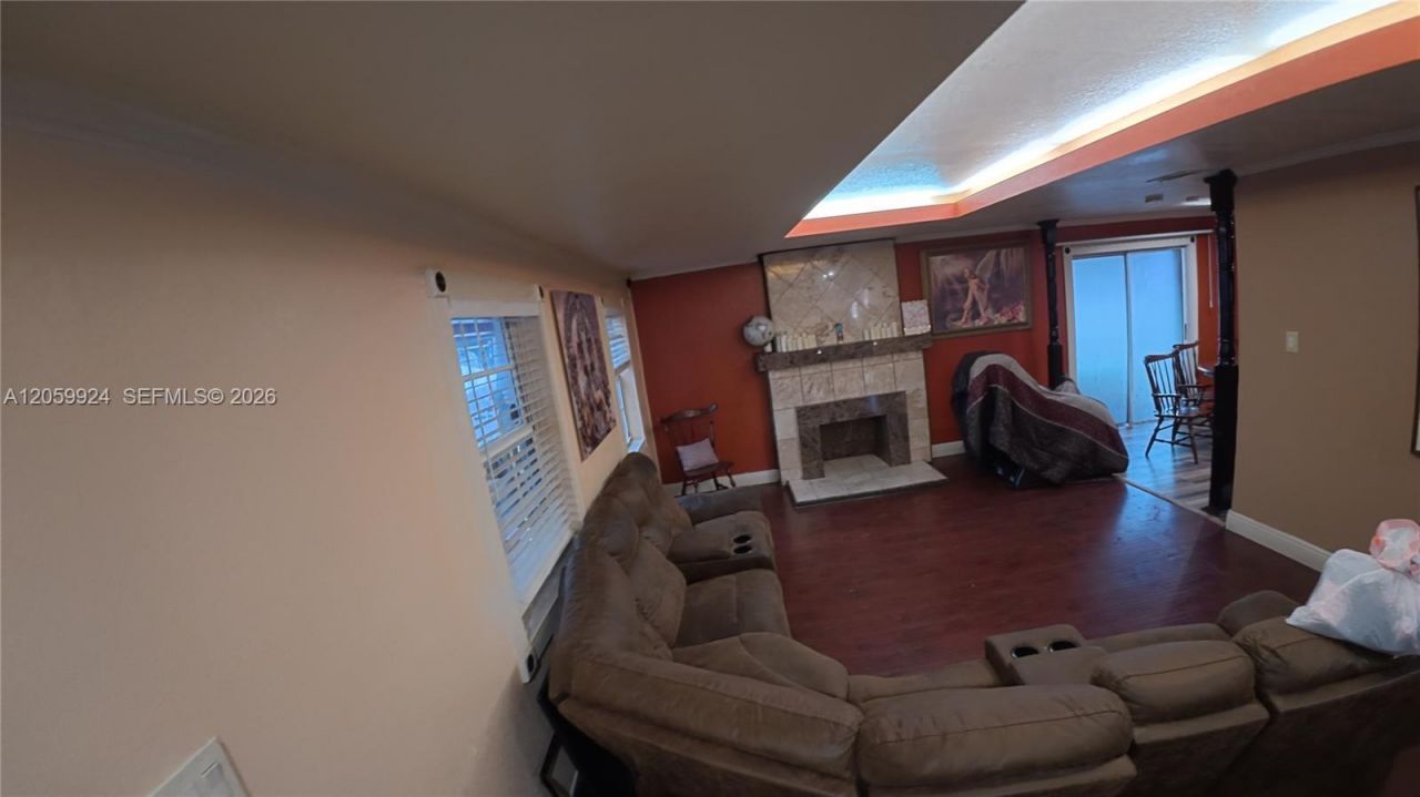 15737 NW 40th Ct, Miami Gardens, FL 33054 Photo
