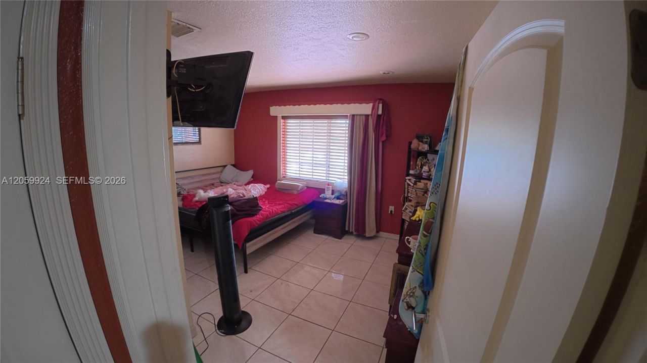 15737 NW 40th Ct, Miami Gardens, FL 33054 Photo