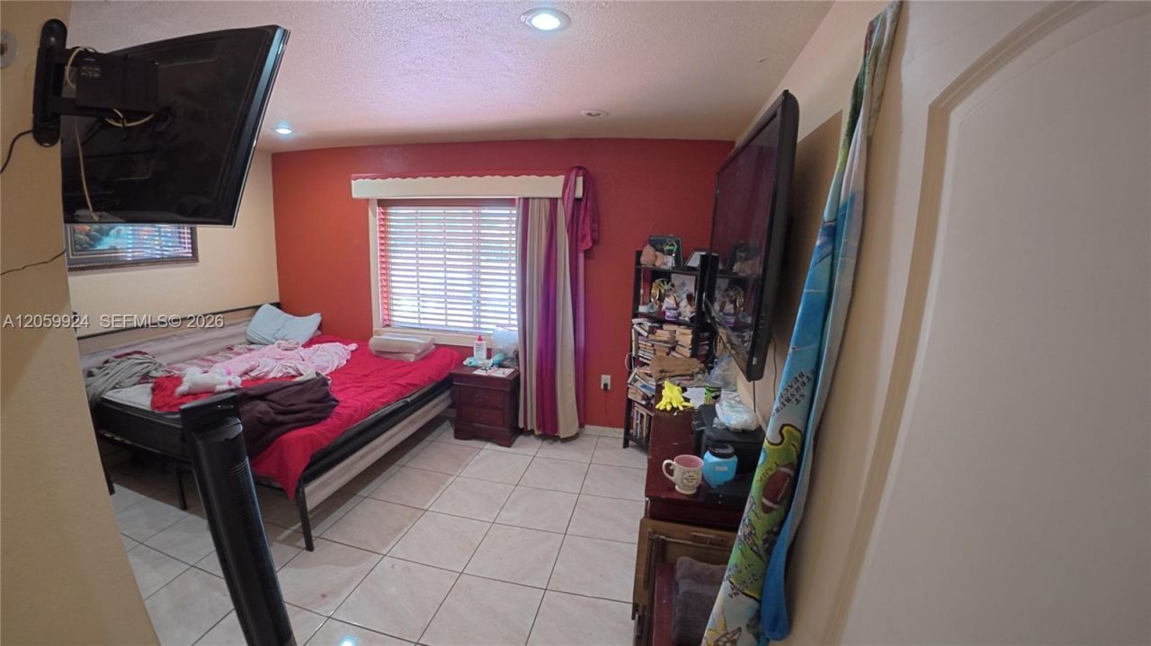 15737 NW 40th Ct, Miami Gardens, FL 33054 Photo
