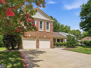 8518 REHOBOTH COURT, VIENNA, VA 22182