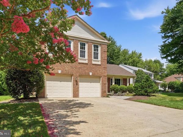 8518 REHOBOTH COURT, VIENNA, VA 22182