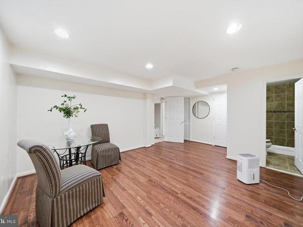 8518 REHOBOTH COURT, VIENNA, VA 22182