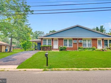 16 B SYCAMORE ROAD , MANAHAWKIN, NJ 08050