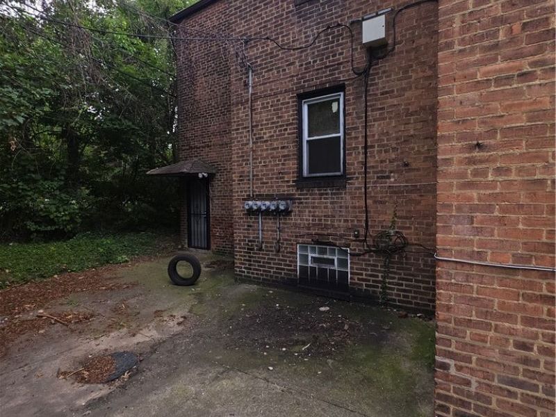 697 Eddy Road, Cleveland, OH 44108 Photo 3