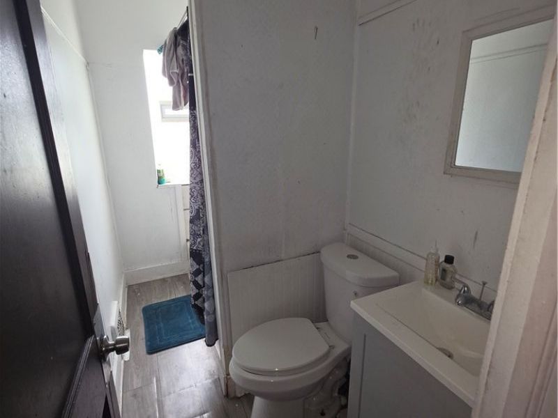 697 Eddy Road, Cleveland, OH 44108 Photo 32