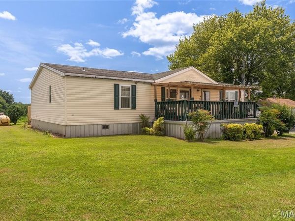8215 State rte 146 , Vienna, IL 62912