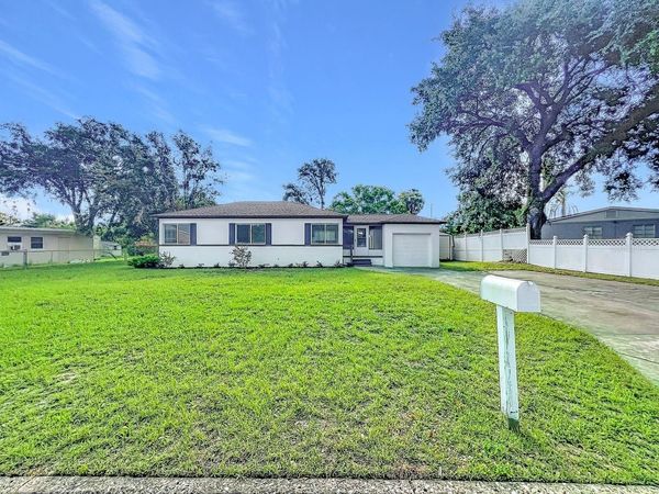 2437 S MYRTLE AVENUE , SANFORD, FL 32771