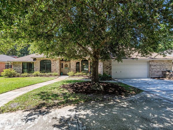 12231 DIVIDING OAKS Trail E, Jacksonville, FL 32223