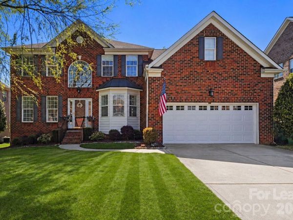 4442 Huntscroft Lane , Charlotte, NC 28226