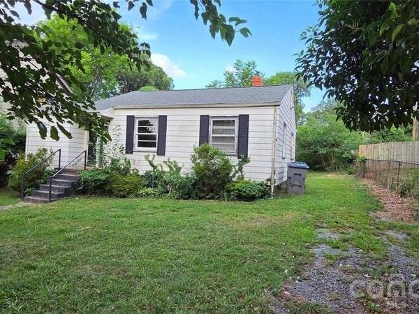 2216 Yadkin Avenue, Charlotte, NC 28205
