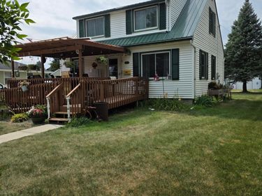 206 Pine Avenue N, Canby, MN 56220