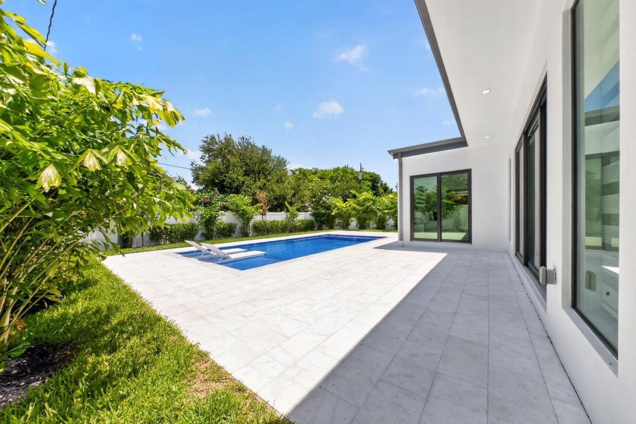 3933 Washington Street, Hollywood, FL 33021 Photo