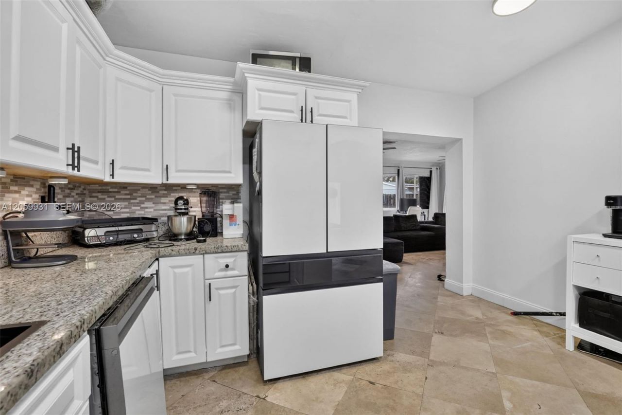 6601 SW 6th St, Pembroke Pines, FL 33023 Photo