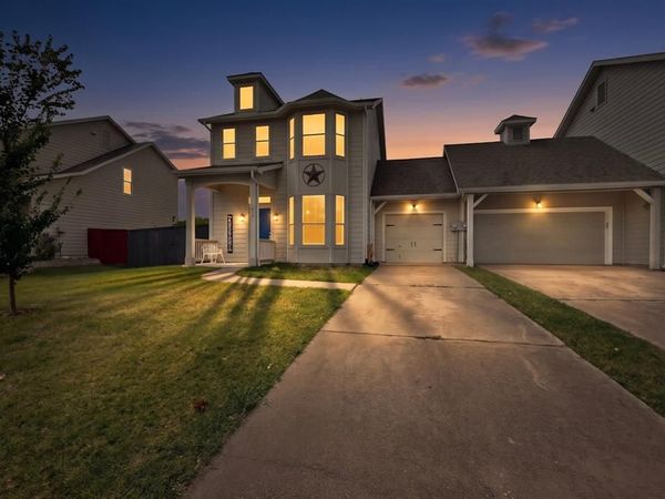 814 Greene Way , Wylie, TX 75098