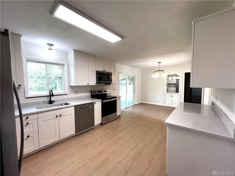 2078 S Belleview Drive, Bellbrook, OH 45305 Photo 10