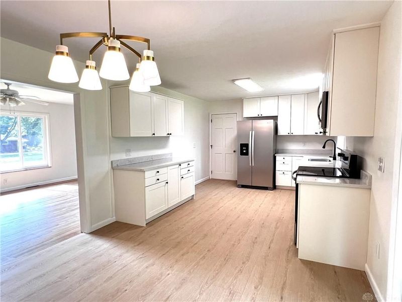 2078 S Belleview Drive, Bellbrook, OH 45305 Photo 8
