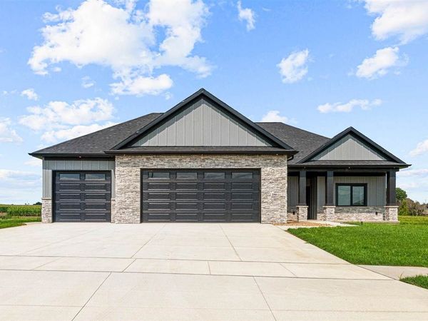 250 Howard Ave, Swisher, IA 52338