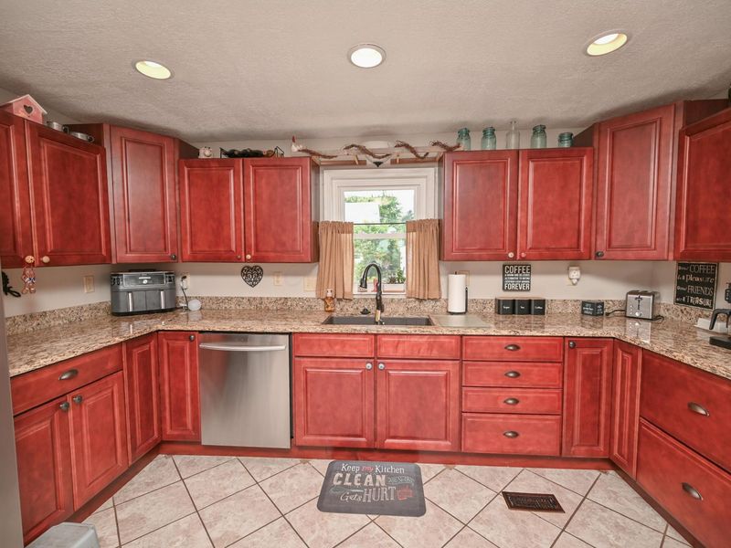 134 N Swain Avenue, La Rue, OH 43332 Photo 27