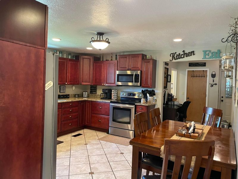 134 N Swain Avenue, La Rue, OH 43332 Photo 9