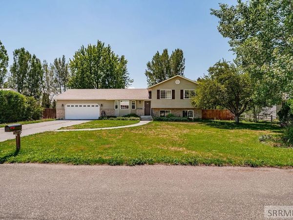 3854 E 12 N, RIGBY, ID 83442