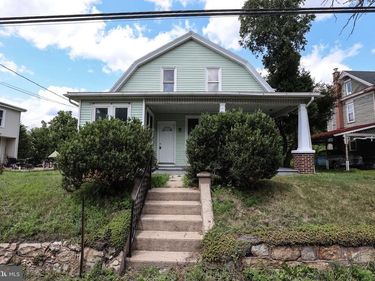 2646 W MAIN STREET, SPRING GLEN, PA 17978