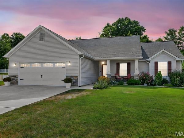 380 Steam Engine Court , Troy, MO 63379