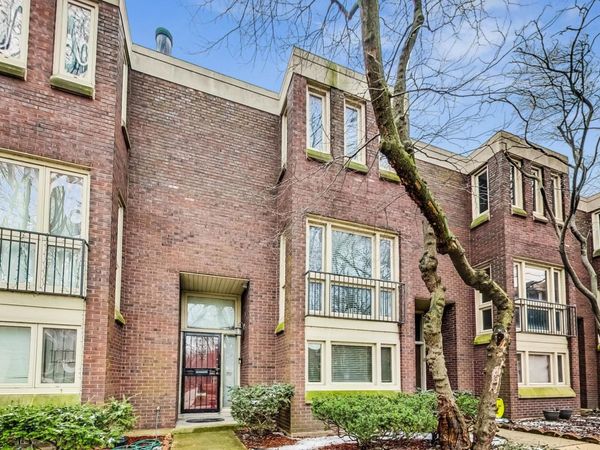 2819 S Michigan Avenue, Chicago, IL 60616