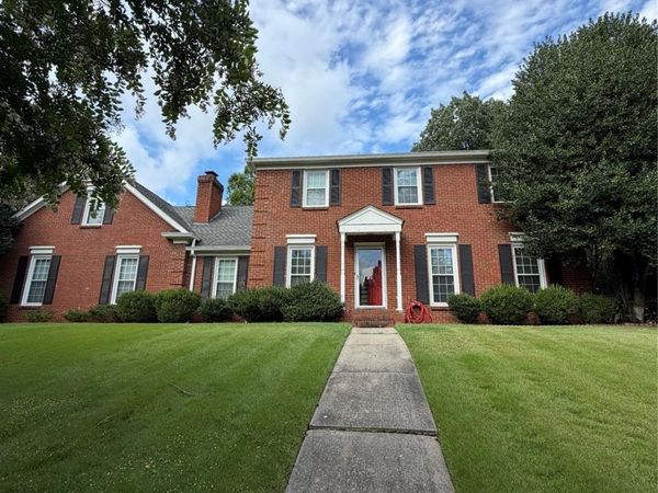 201 Wainsley Place , Matthews, NC 28105