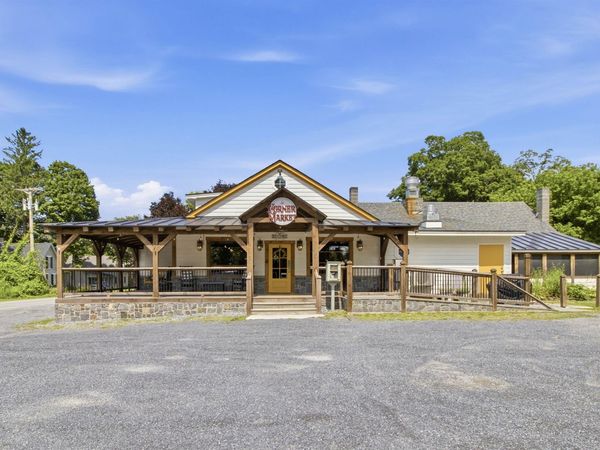 13 Old Mill Road, Arlington, VT 05250