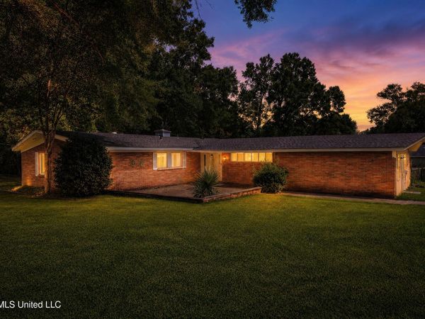 808 Pecan Lane, Tylertown, MS 39667