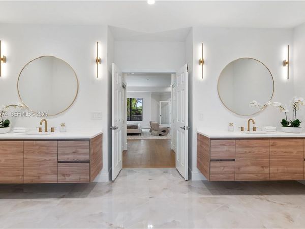 17892 Hampshire Ln, Boca Raton, FL 33498