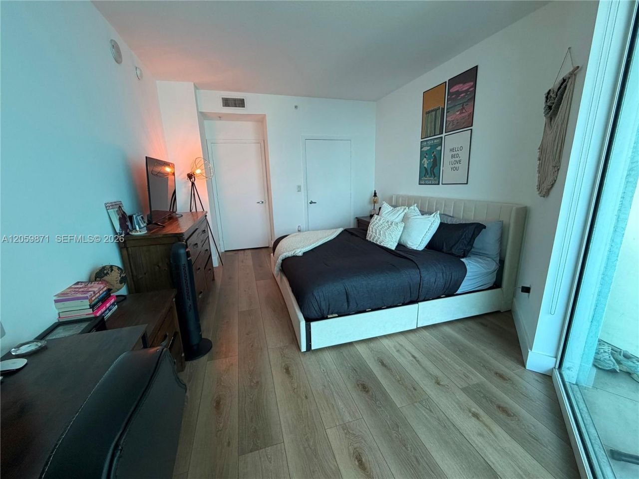 1900 N Bayshore Dr, Unit 1608, Miami, FL 33132 Photo