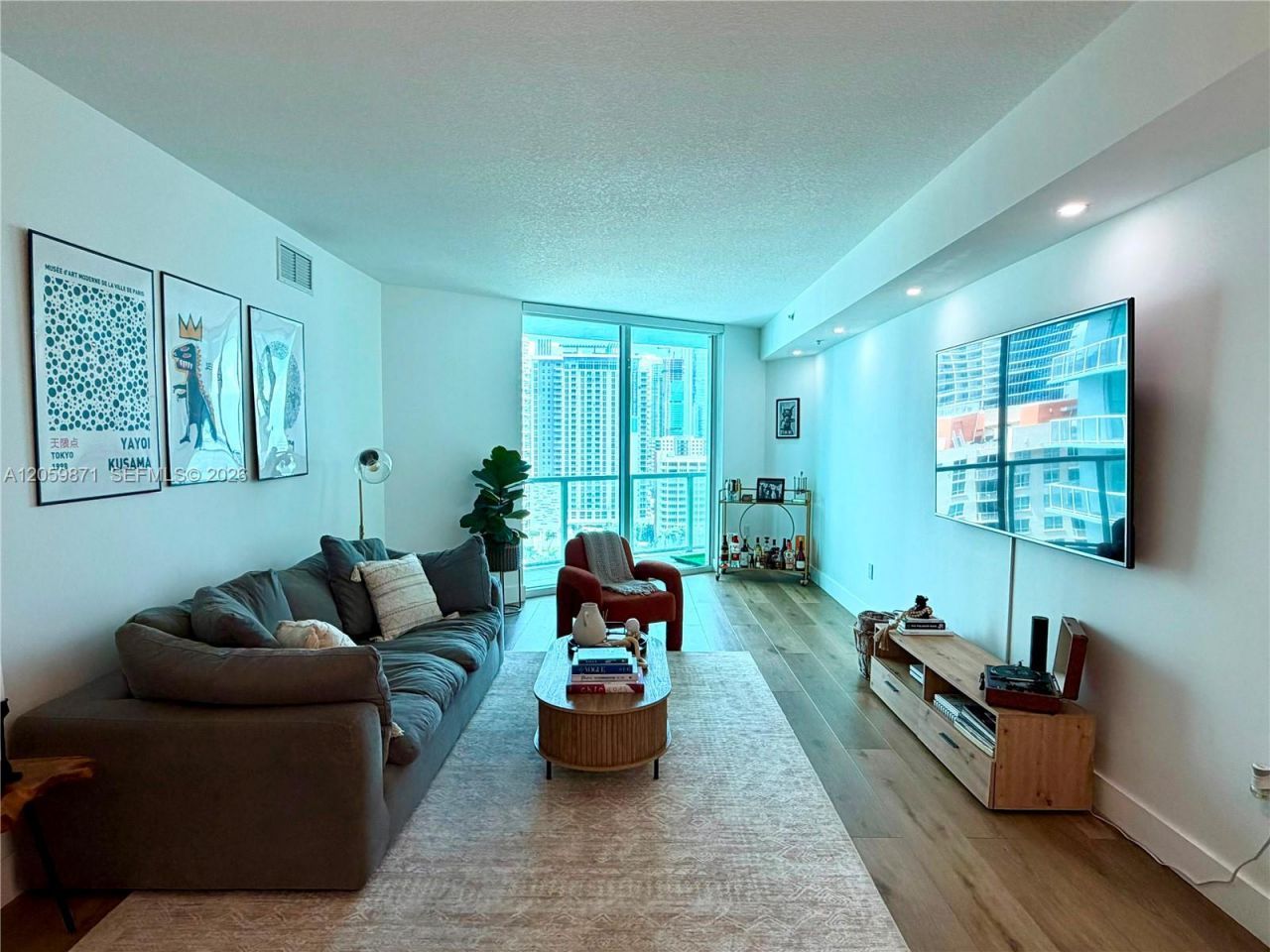 1900 N Bayshore Dr, Unit 1608, Miami, FL 33132 Photo