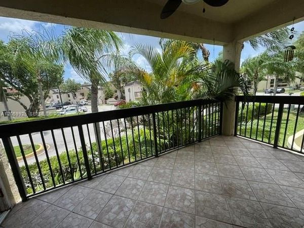 8822 SW 130th Ct, Unit 208, Miami, FL 33186