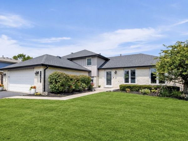 11672 Glenview Drive , Orland Park, IL 60467