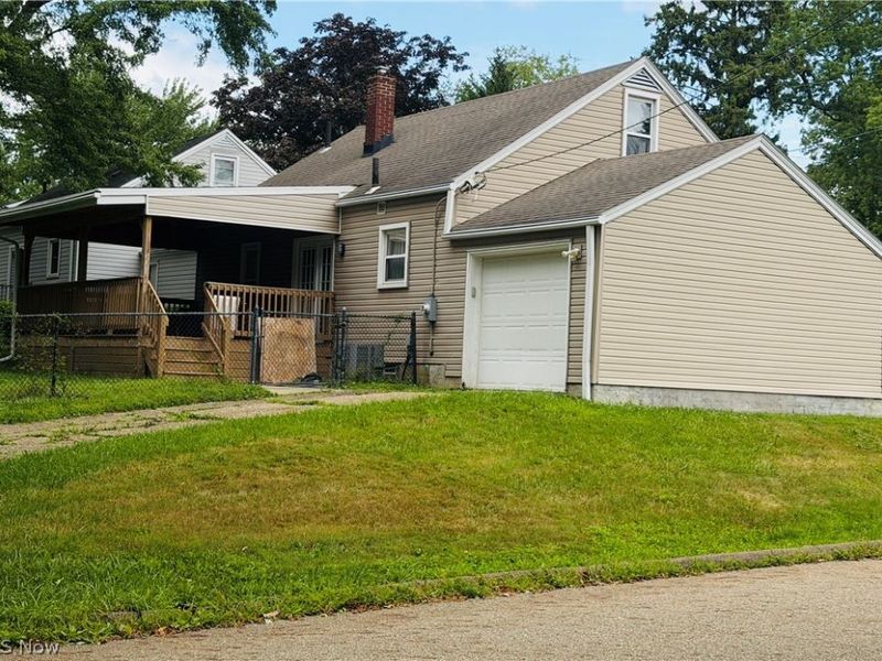 4137 David Avenue NW, Canton, OH 44709 Photo 3