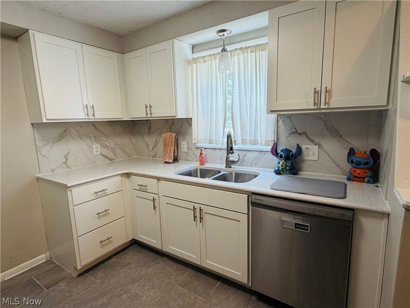 4137 David Avenue NW, Canton, OH 44709 Photo 6